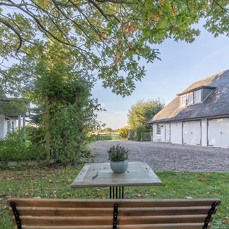 Kastanienhof Holunder Apartmán *